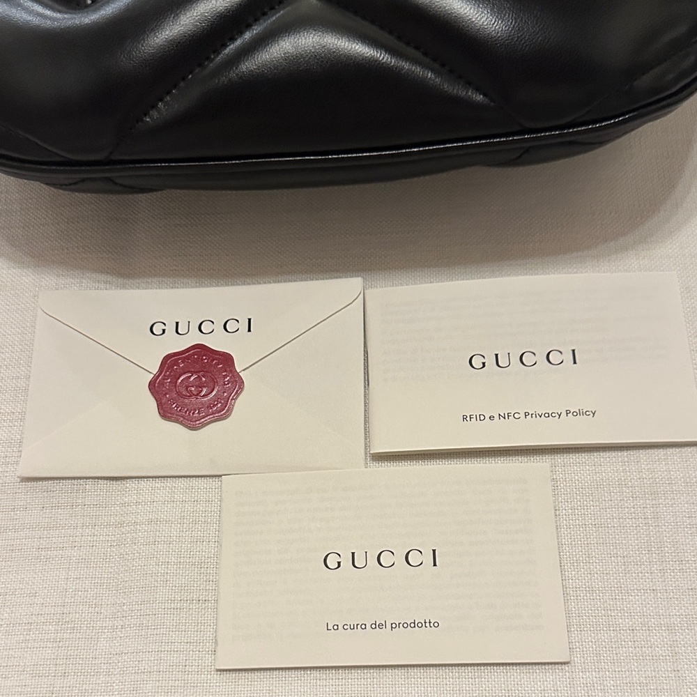 Gucci Black Quilted Shoulder Bag with Gold Logo - Picture 11 of 12